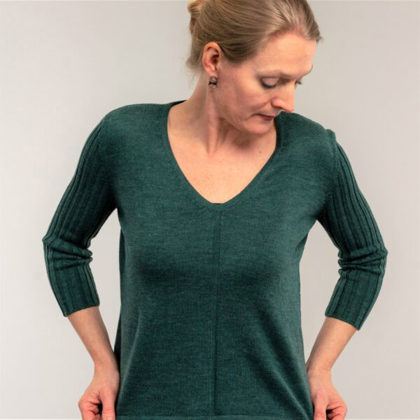 Hanne Linding Classic no. 3 petrol knit with V-neck. Danish design.