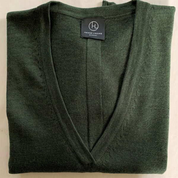 dark green casual no.4 Knitwear for women - handmade in Italy Hanne Linding Knit blouse Casual no. 4 dark green: Knit sweater in dark green, Danish design.