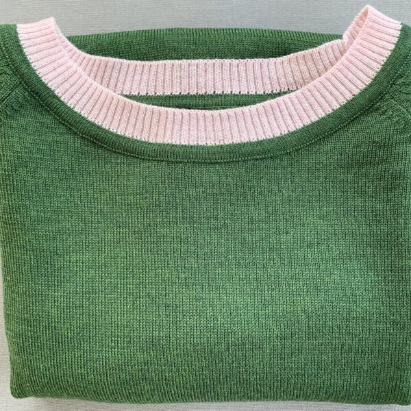 Knit blouse "With a twist no. 2 green": Green knit sweater with pink ribbed edge, Hanne Linding Danish design.