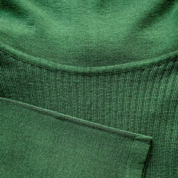 Casual no. 5 green Knitwear for women - handmade in Italy Knit dress, Casual no. 5 green: Close-fitting green knit dress with a high neck and ribbed texture.