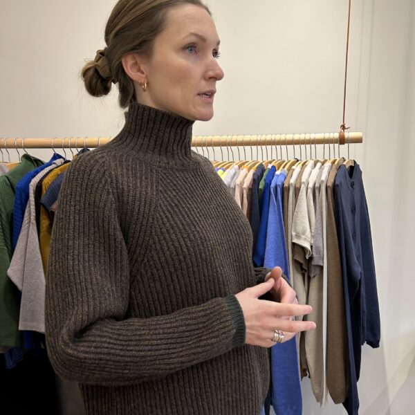 boxy sweater, chunky no. 1 brown mélange