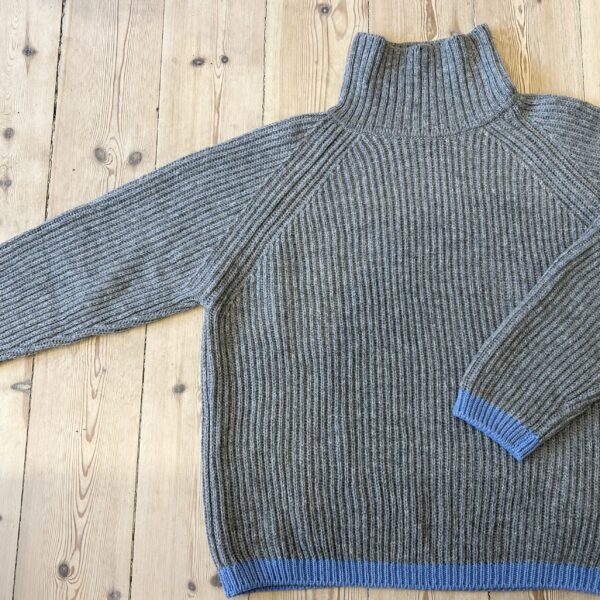boxy sweater, chunky no. 1 medium grey